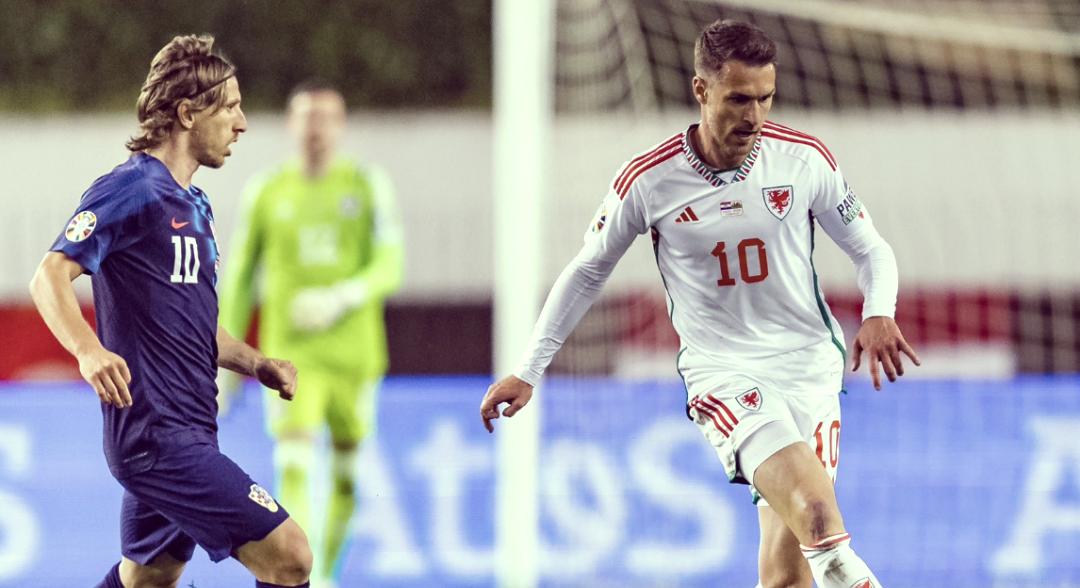 北马其顿队在欧预赛中取得胜利,引得全场欢呼的简单介绍 北马其顿队在欧预赛中取得胜利,引得全场欢呼的简单介绍