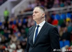 特洛瓦上周战胜卡曼尼，新帅德斯咱似乎满意(意大利女排联赛诺瓦拉最新消息)